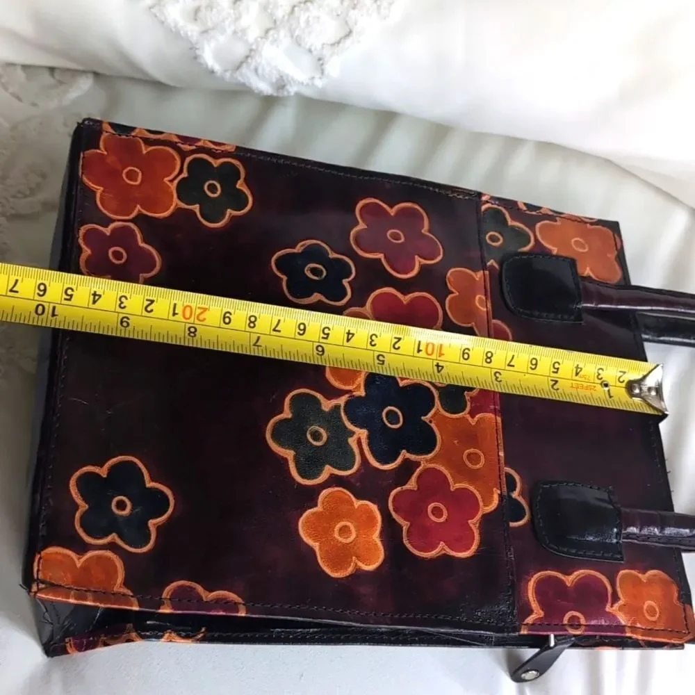 100% Genuine Leather Plum Colored 🏵️Flower Power -Vintage Leather Handbag/Tote